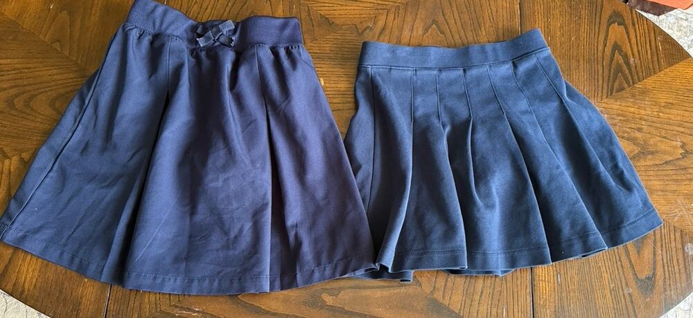 Girls Pleated Uniform Navy Skorts (2) Large French Toast/ Old Navy For School
